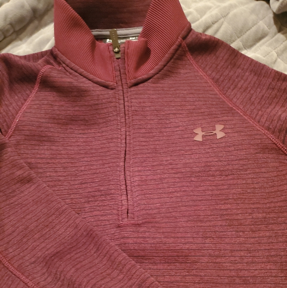 Men's under armour 1/2 zip.  Size small, burgundy.